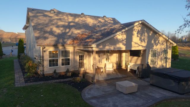 2196 Killington Dr, Clarksville, TN 37040