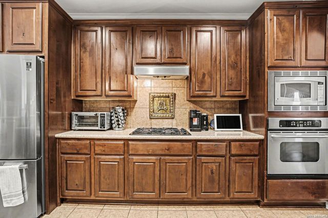 218 ENCHANTED HL, San Antonio, TX 78260