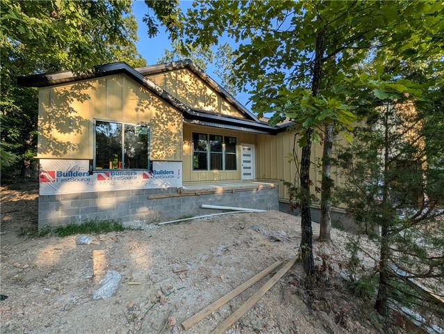 27 Islay Drive, Bella Vista, AR 72715
