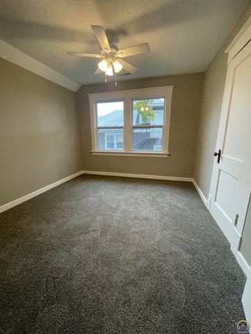 1118 Mechanic St, Emporia, KS 66801