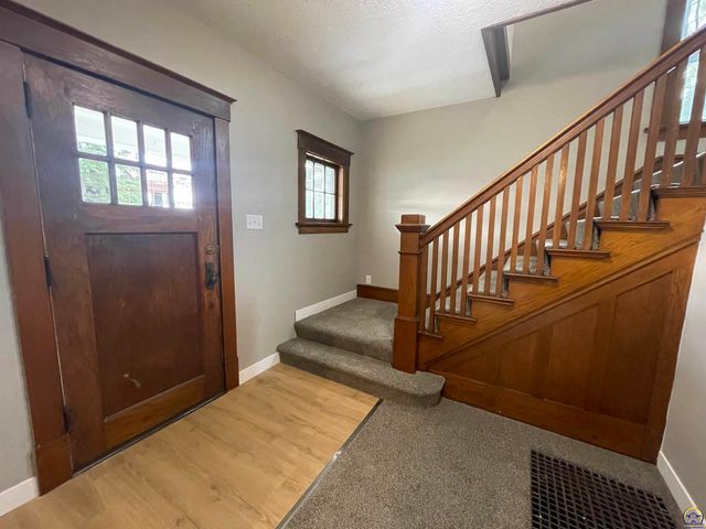 1118 Mechanic St, Emporia, KS 66801