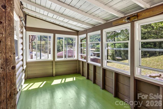 102 Jack London Road, Lake Lure, NC 28746