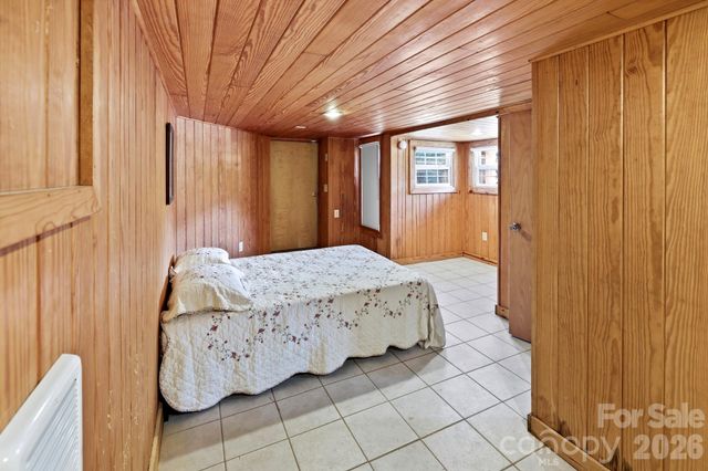 102 Jack London Road, Lake Lure, NC 28746
