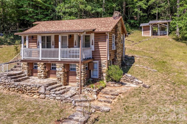 102 Jack London Road, Lake Lure, NC 28746