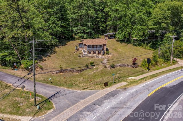 102 Jack London Road, Lake Lure, NC 28746