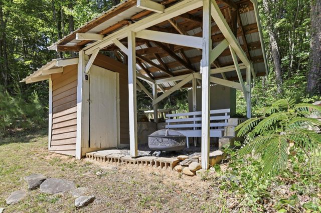 102 Jack London Road, Lake Lure, NC 28746