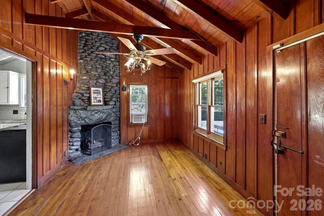 102 Jack London Road, Lake Lure, NC 28746