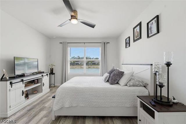20652 Plumwood LOOP, North Fort Myers, FL 33917