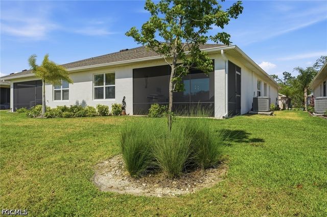 20652 Plumwood LOOP, North Fort Myers, FL 33917