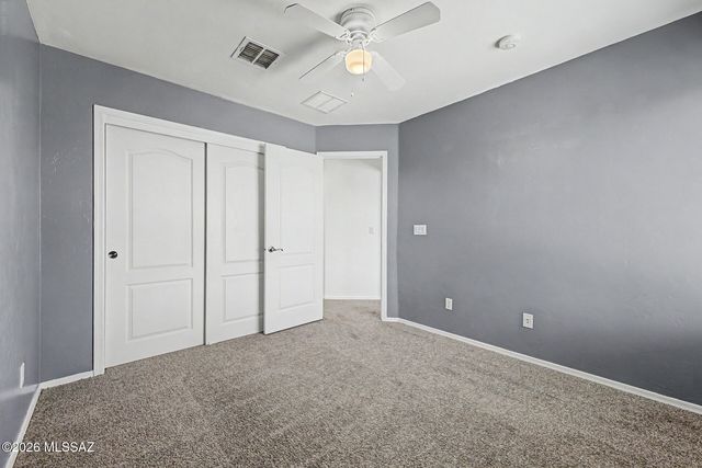 5522 S Lemon Tree Drive, Tucson, AZ 85757