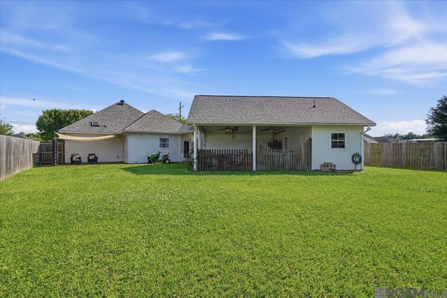 38210 Charleston Rd, Prairieville, LA 70769