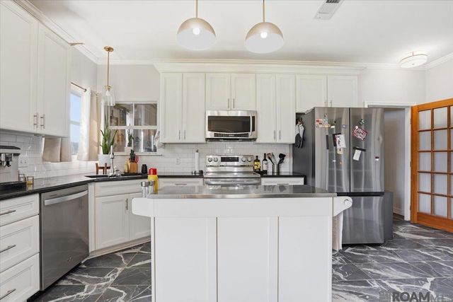 38210 Charleston Rd, Prairieville, LA 70769