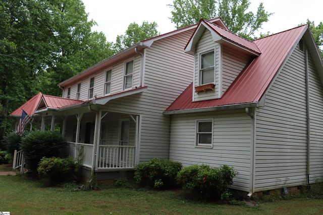 166 Chestnut Lake Drive, Inman, SC 29349