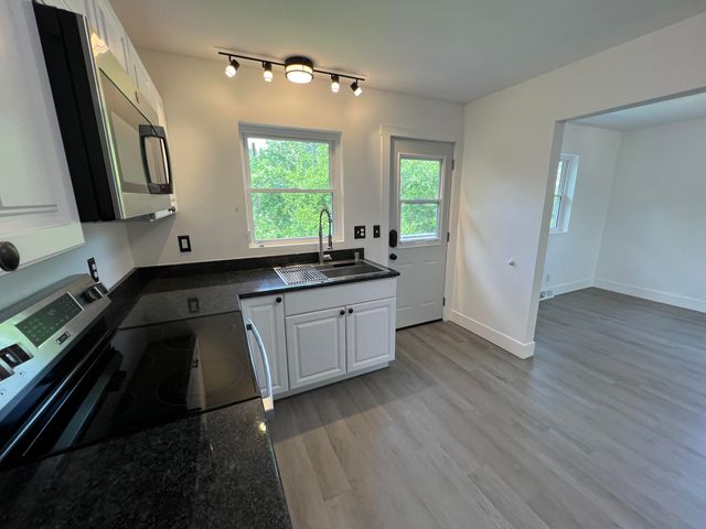 210 Cottonwood Drive, Dry Ridge, KY 41035
