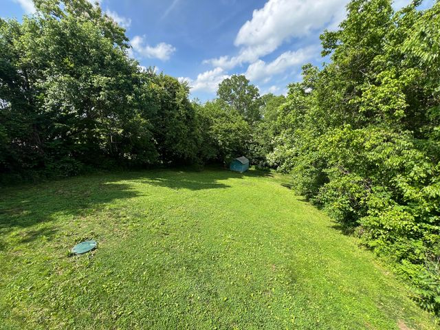 210 Cottonwood Drive, Dry Ridge, KY 41035