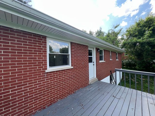 210 Cottonwood Drive, Dry Ridge, KY 41035