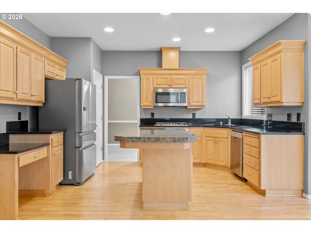 21777 Sw FULLER Dr, Tualatin, OR 97062