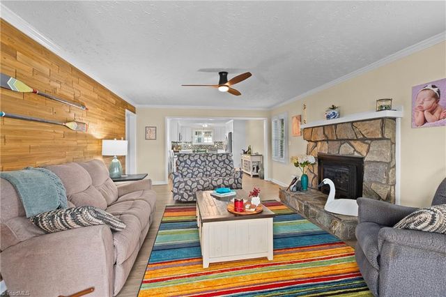 129 Friendly Way, Lexington, NC 27292