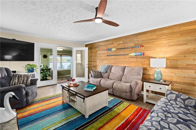 129 Friendly Way, Lexington, NC 27292