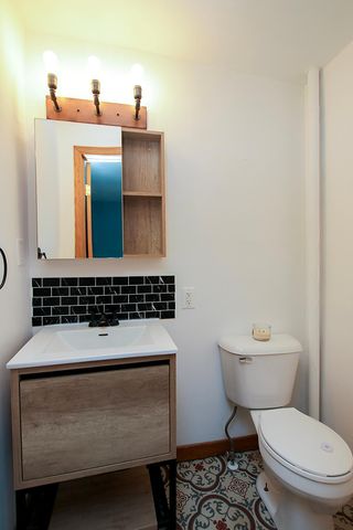 528 S Holcombe Avenue, Litchfield, MN 55355