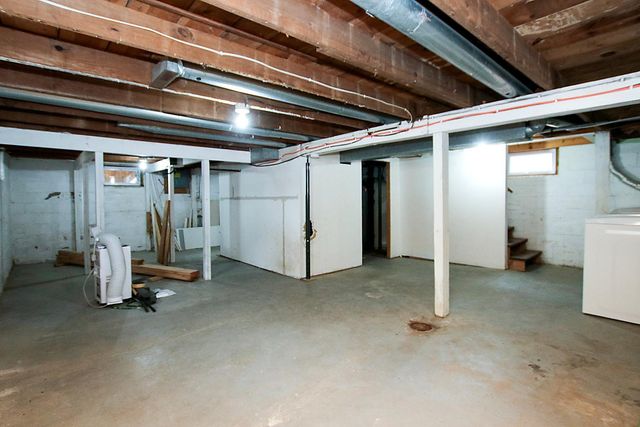 528 S Holcombe Avenue, Litchfield, MN 55355