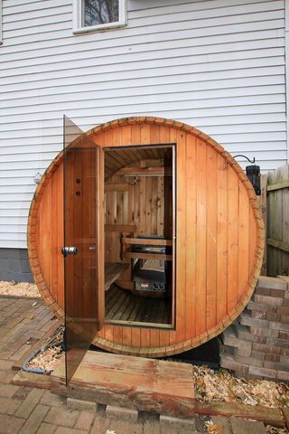 528 S Holcombe Avenue, Litchfield, MN 55355