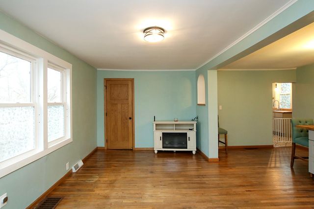 528 S Holcombe Avenue, Litchfield, MN 55355