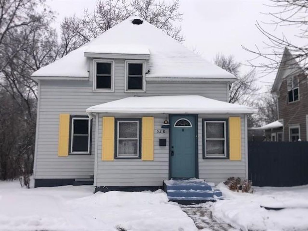528 S Holcombe Avenue, Litchfield, MN 55355