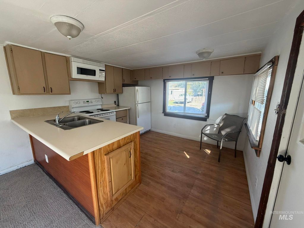 408 E 51st 3, Garden City, ID 83714 photo 5