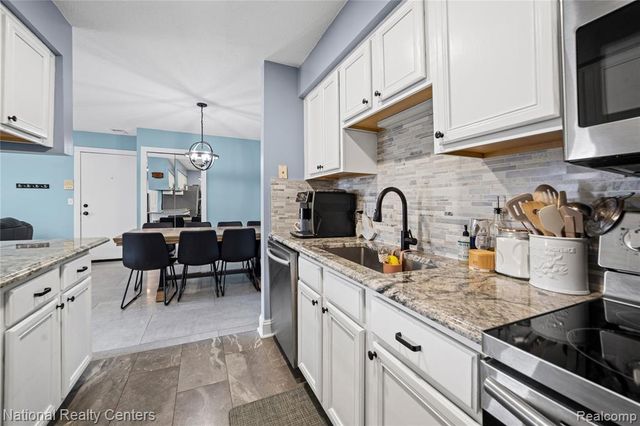 45750 Prairiegrass Court 4, Belleville, MI 48111