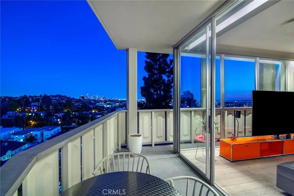 4411 Los Feliz Boulevard 1007, Los Angeles, CA 90027