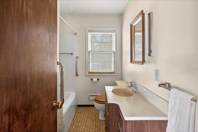 7615 Upton Avenue S, Richfield, MN 55423