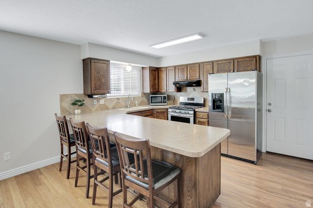 2937 W 5700 S, Roy, UT 84067