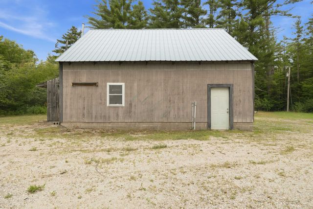 60 Slab City Road, Grafton, NH 03240