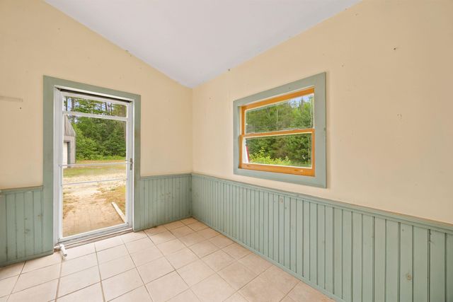 60 Slab City Road, Grafton, NH 03240