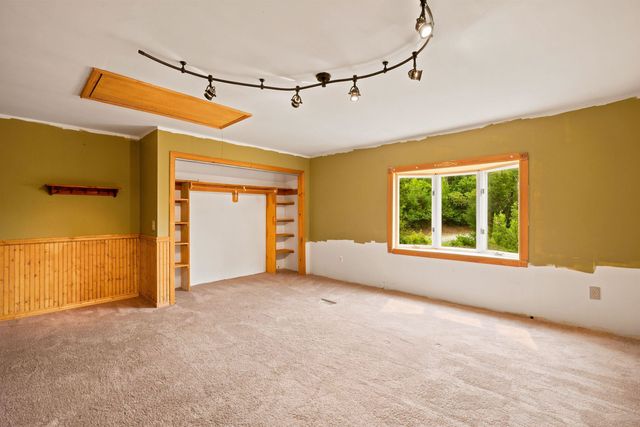 60 Slab City Road, Grafton, NH 03240