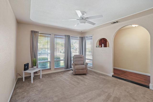 845 Siskiyou Ln, Manteca, CA 95336