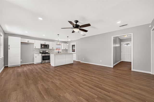 7415 Troulon Drive, Houston, TX 77074