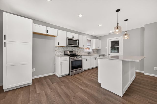 7415 Troulon Drive, Houston, TX 77074