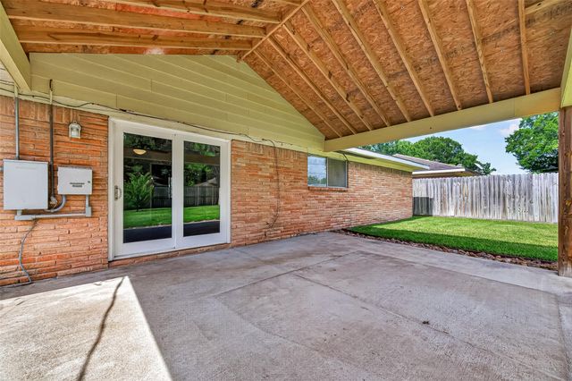 7415 Troulon Drive, Houston, TX 77074