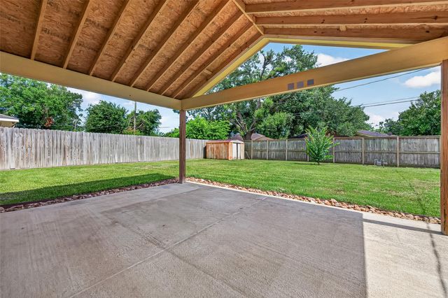 7415 Troulon Drive, Houston, TX 77074