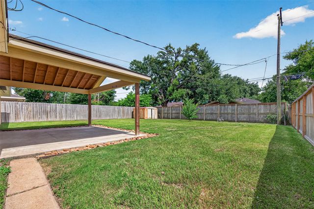 7415 Troulon Drive, Houston, TX 77074