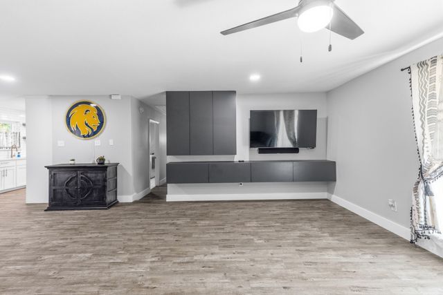112 Royal Lane, Commerce, TX 75428