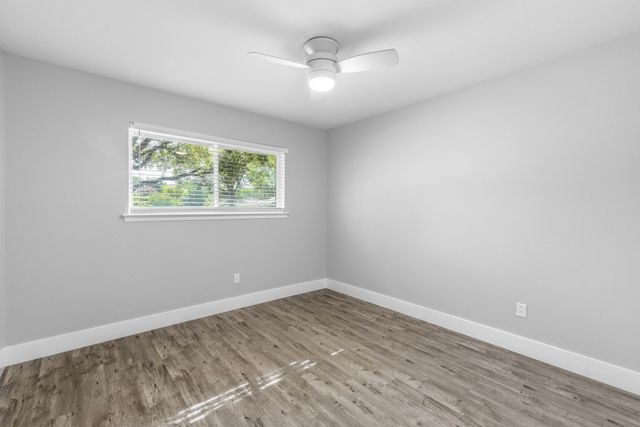 112 Royal Lane, Commerce, TX 75428