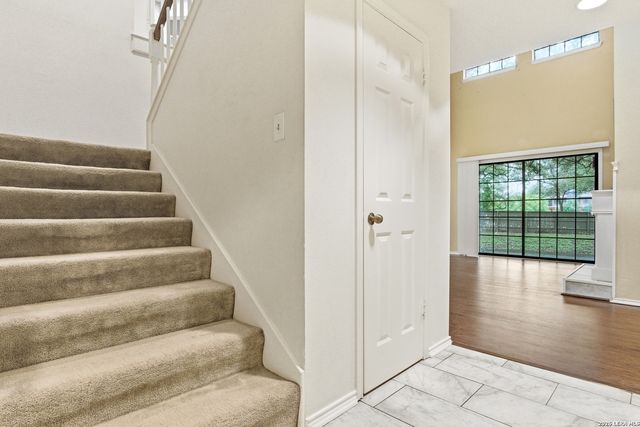 7930 Roanoke Run Apt 503, San Antonio, TX 78240