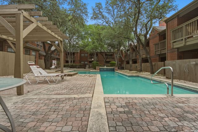 7930 Roanoke Run Apt 503, San Antonio, TX 78240