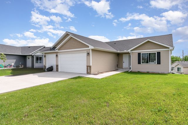 1114 Sunset Boulevard NW, Montgomery, MN 56069
