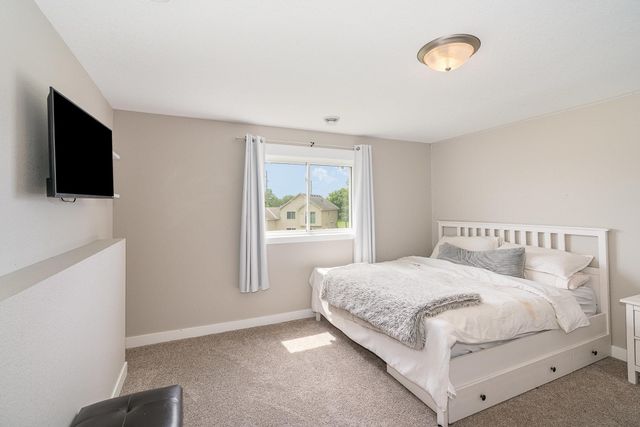 1114 Sunset Boulevard NW, Montgomery, MN 56069