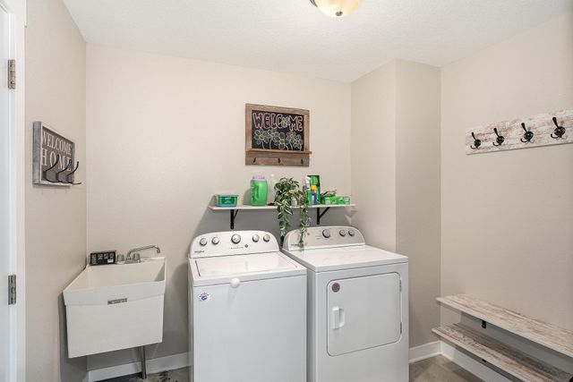 1114 Sunset Boulevard NW, Montgomery, MN 56069