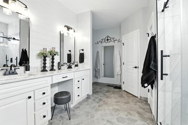 10213 Highmeadow Lane, Independence, KY 41051